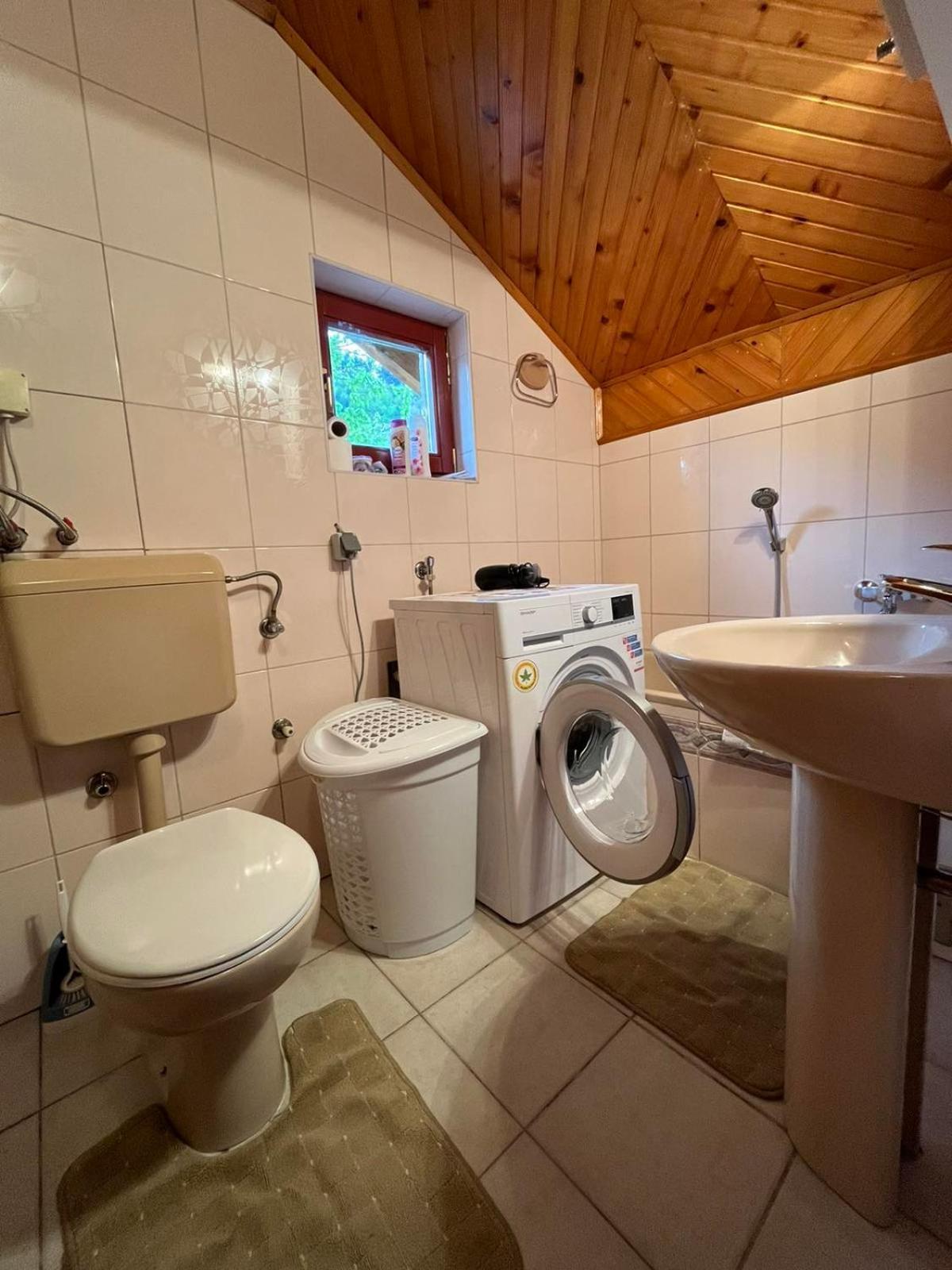 Guesthouse Vratnik Σαράγεβο Εξωτερικό φωτογραφία
